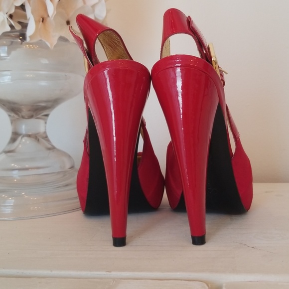 Red heels - Picture 3 of 4